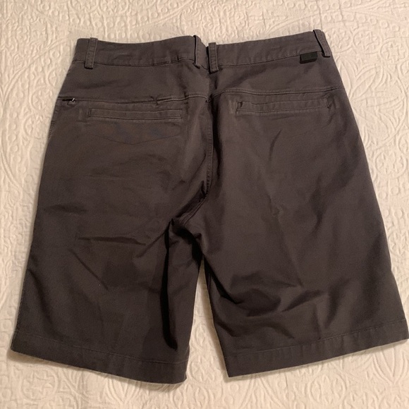 The North Face Men’s Standard Shorts - Picture 2 of 16